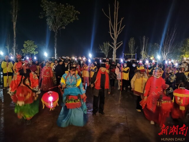 邵东车马灯走村串户闹新春
