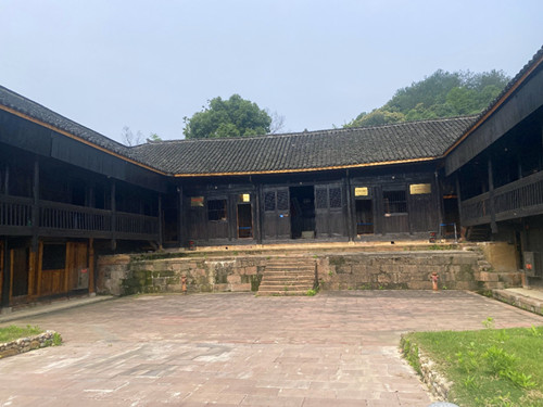 微信图片_20250526125725_副本.jpg